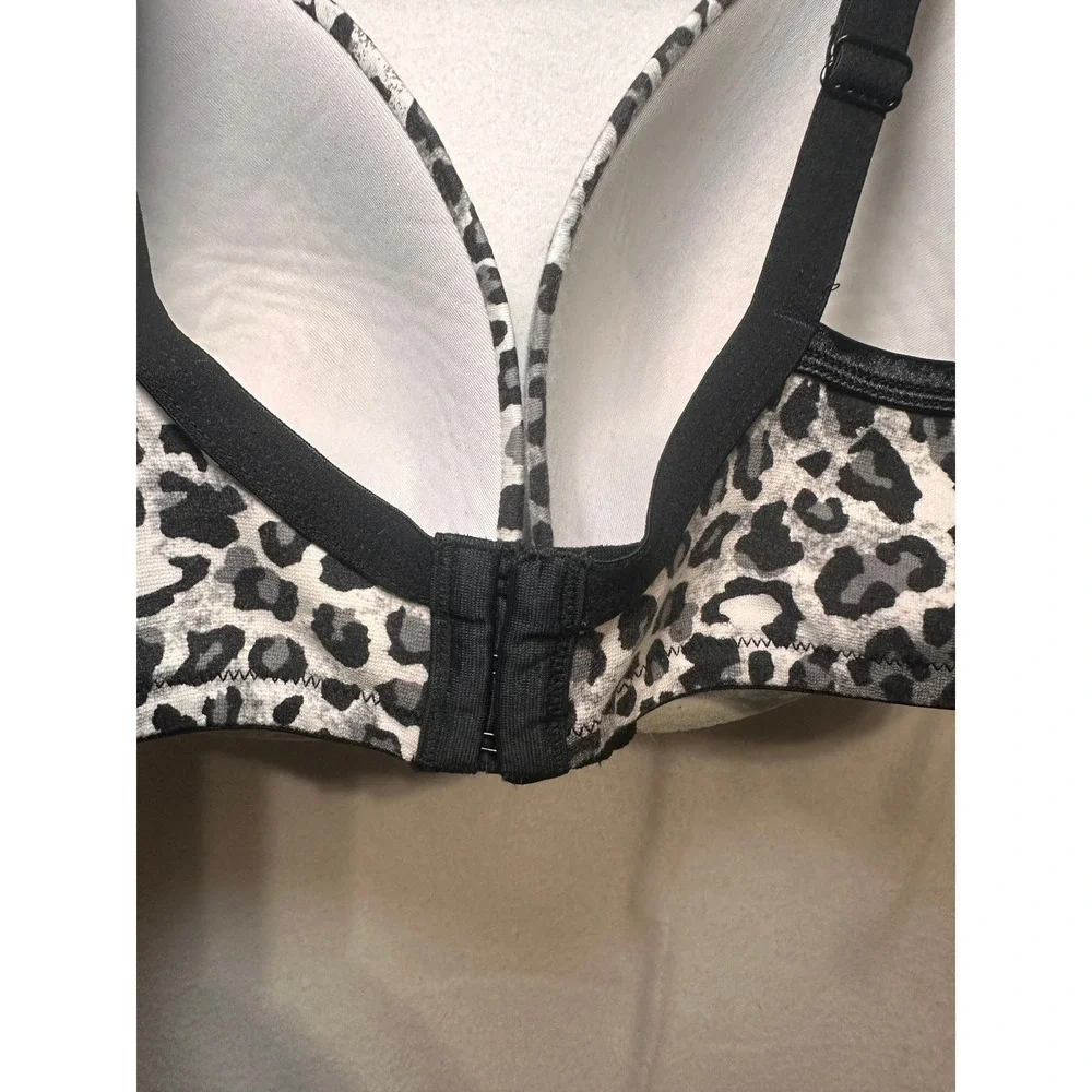 Cacique Intimates Wear Everywhere 40DD Push-Up Bra Grey Leopard Print Underwire